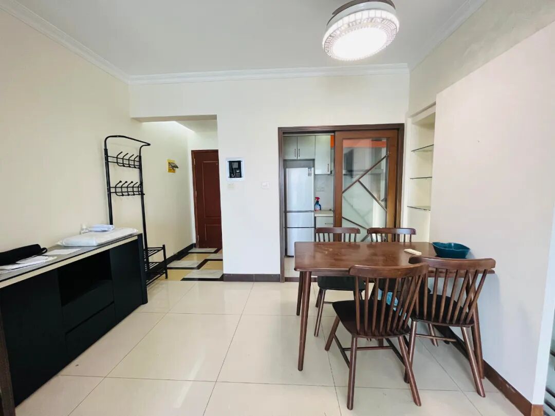 天河北二手房【金碧翡翠华庭】80平，总价600万！