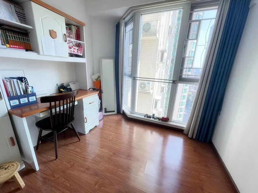 天河北总价690万 | 东方之珠花园，92平三房，通风采光好、业主诚心出售！