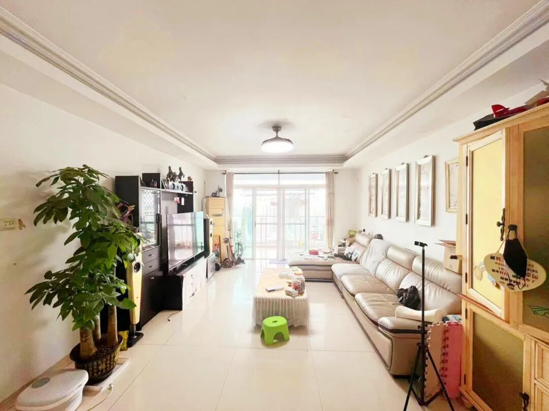 天河北二手房【伊顿18】150平，总价1480万！