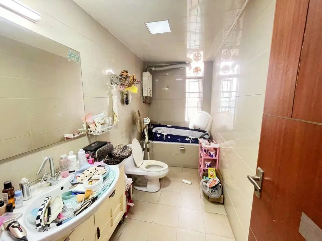 天河北二手房【伊顿18】150平，总价1480万！