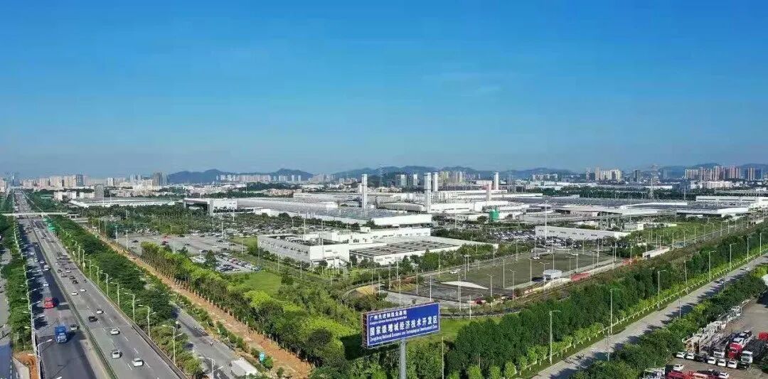 广州新塘【 佳兆业悦峰 】76-97㎡精装三*四房 均价20000/m²