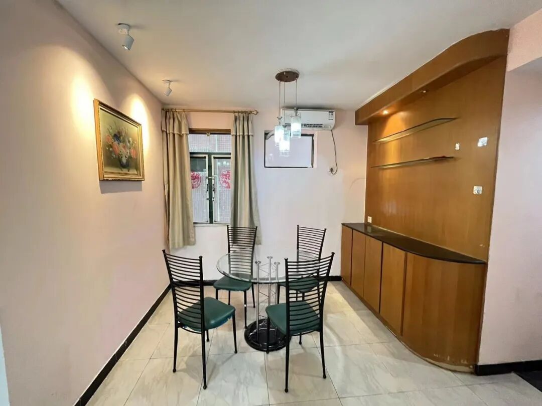 天河北总价790万两房 |  金海花园，76平两房，近地铁、诚心出售！