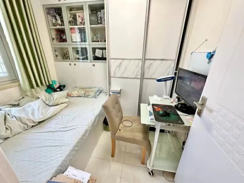 天河北总价560万 | 金碧翡翠华庭，70平，花园小区、管理好、业主急售！