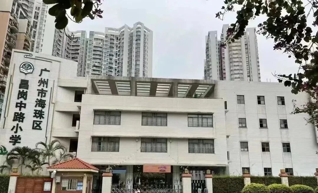 海珠中旅天宸府为什么那么便宜？值不值得买？