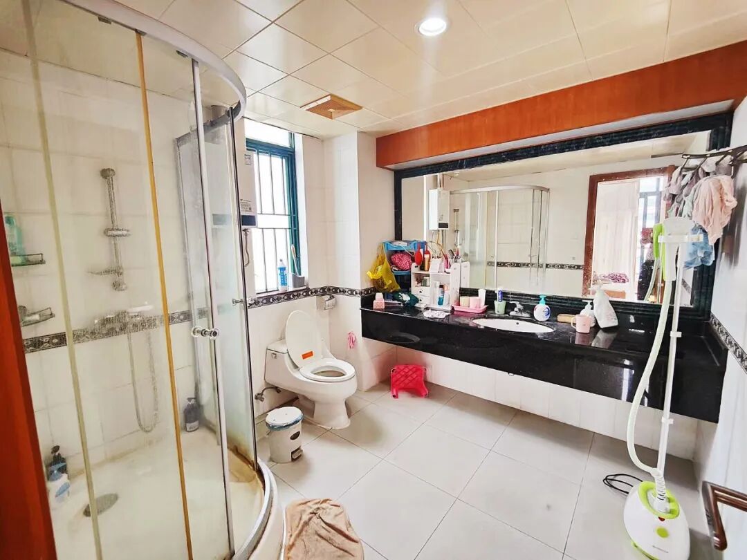 天河北总价1200万四房 |  天翔花园，165平大四房，双阳台、近地铁