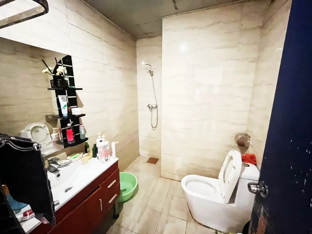 天河北总价398万两房 |  金鼎大厦，70平大两房，安静南向、管理好