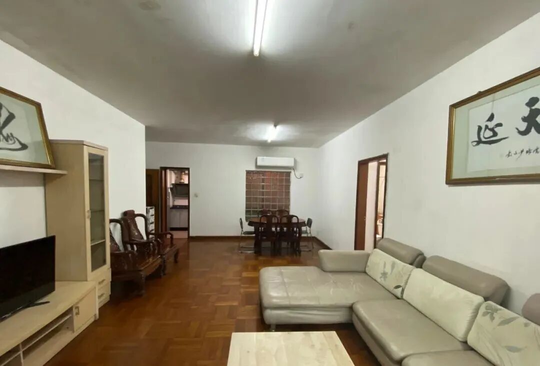 天河北二手房出售，荟雅苑，118平方，1110万！