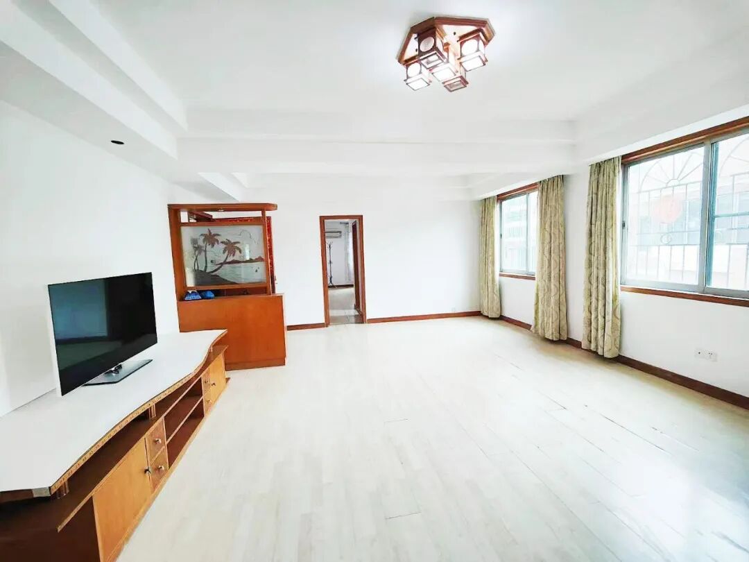 天河北总价690万 | 龙口花苑，113平，楼龄新、户型靓、即买即入住！