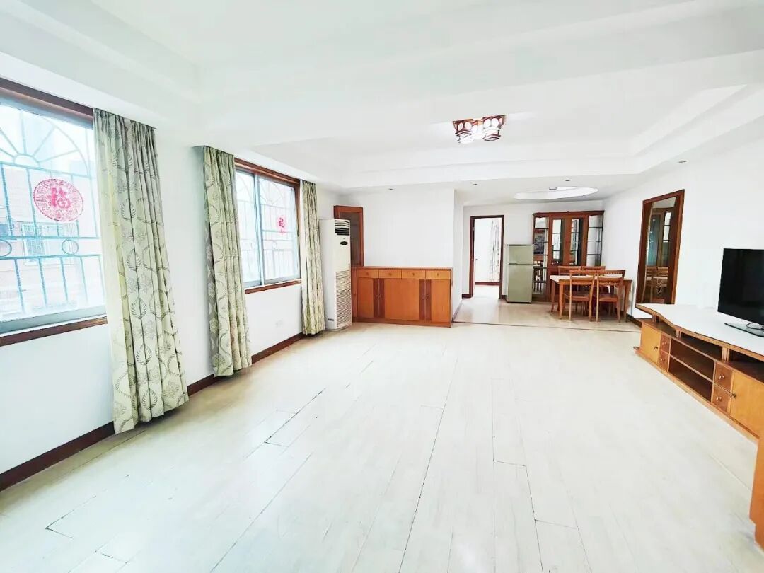 天河北总价690万 | 龙口花苑，113平，楼龄新、户型靓、即买即入住！