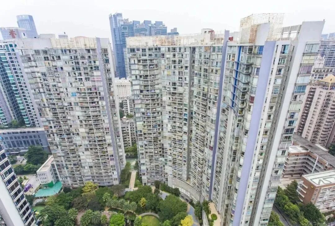 天河北二手房出售，中怡城市花园69平，688万1