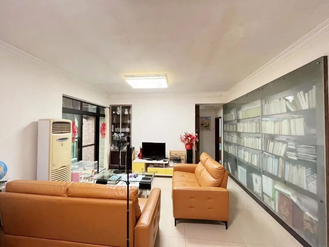 天河北总价1300三房| 芳草园二期，128平大三房，过五年*、无占学位、无贷款