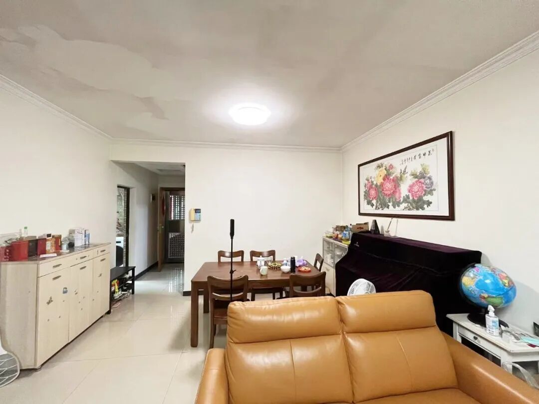 天河北总价1300三房| 芳草园二期，128平大三房，过五年*、无占学位、无贷款