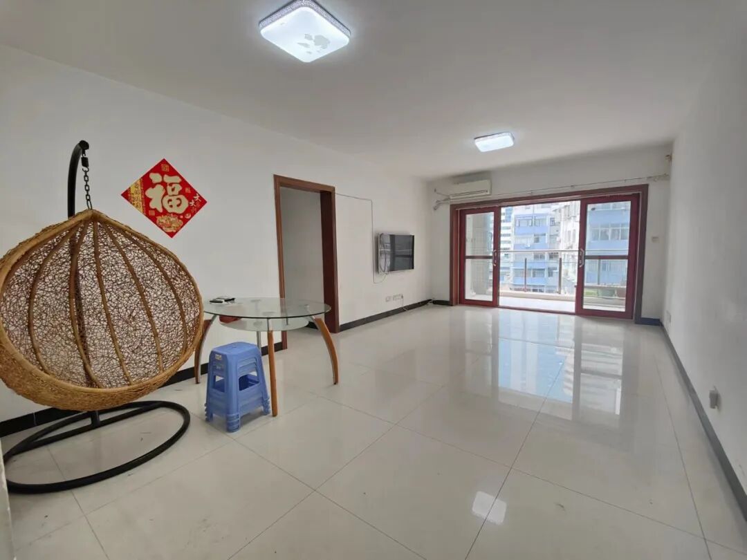 天河北总价1300三房| 金碧翡翠华庭，128平大三房，产权清晰、诚心出售