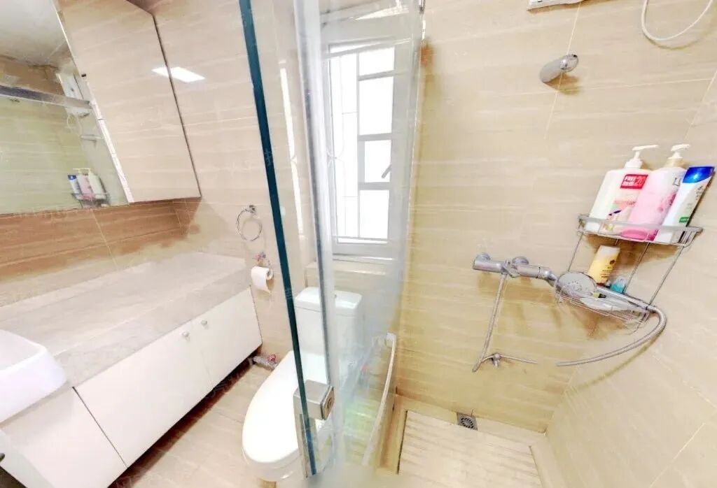 天河北二手房出售，名雅苑117.2平，880万！