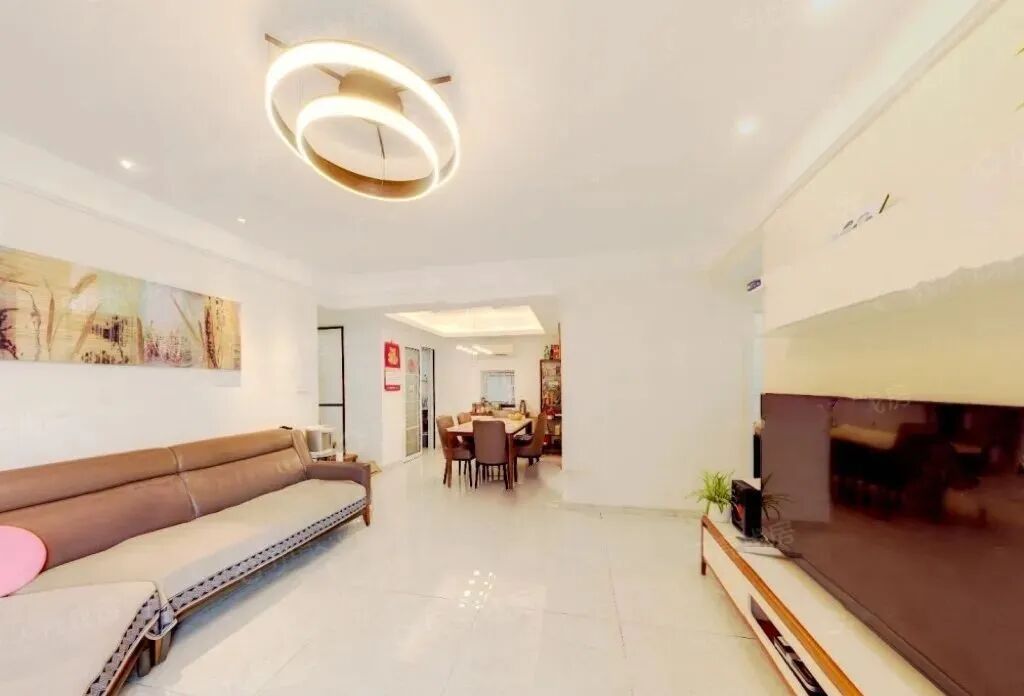 天河北二手房出售，名雅苑117.2平，880万！