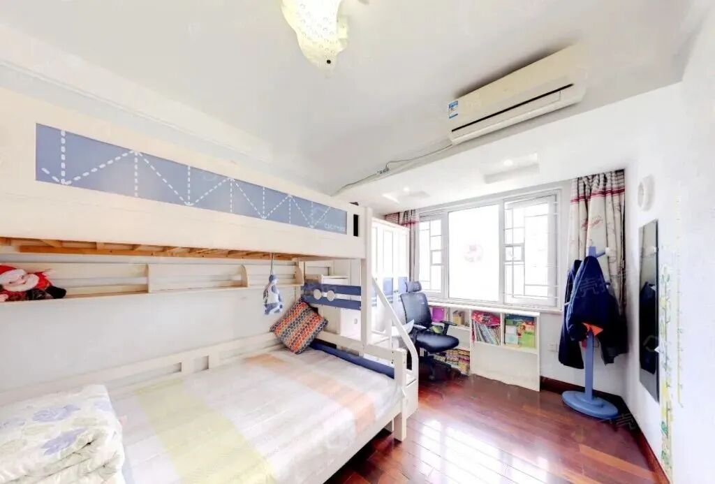 天河北二手房出售，名雅苑117.2平，880万！