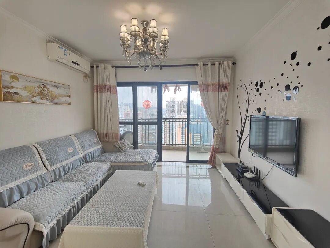 天河北总价848万两房 |   保利中辰广场，82平两房，高层视野开阔、业主诚心出售