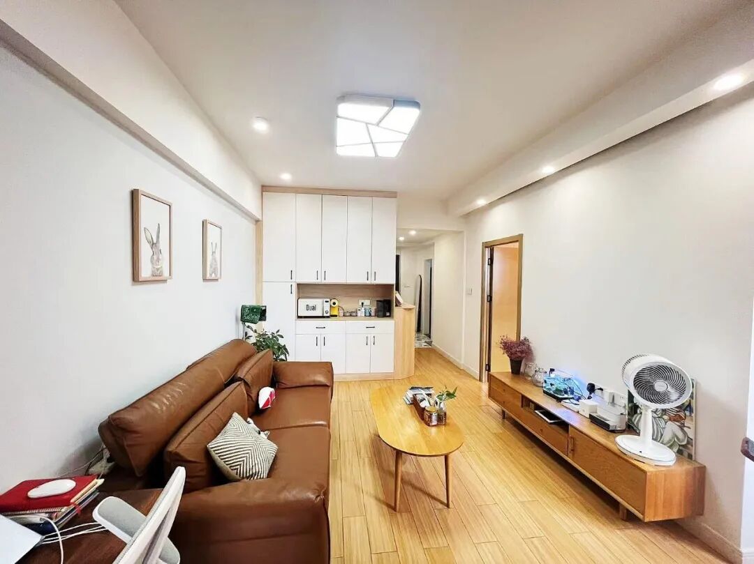 天河北总价520万 | 华天国际广场，71平，西南向大两房、无抵押、诚心出售！