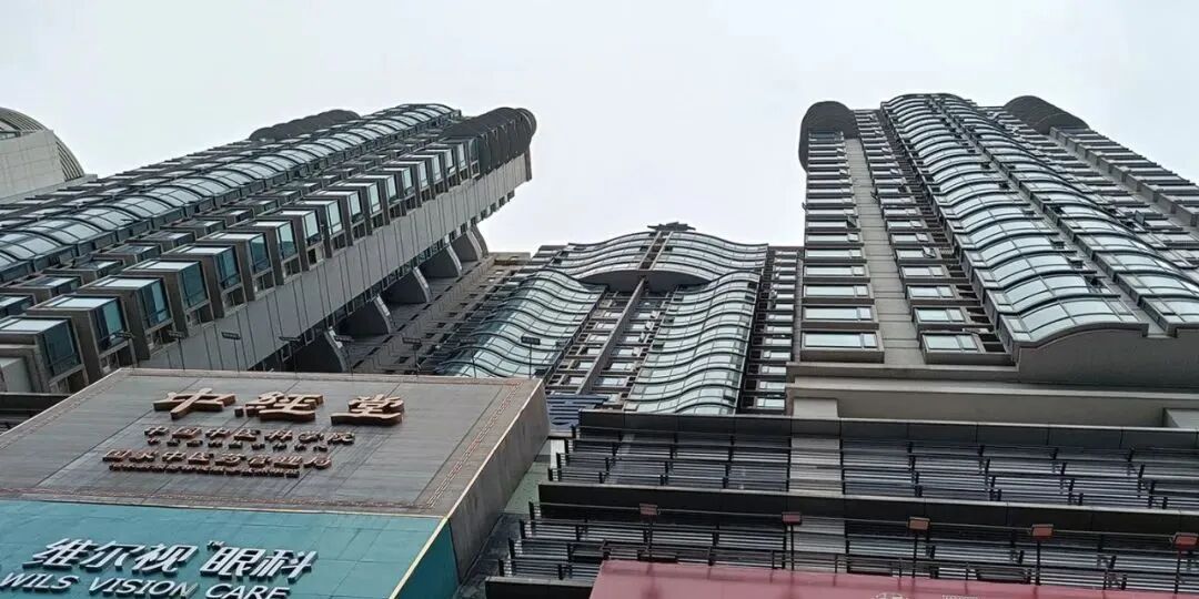 广州天河北二手房出售，隆德大厦，104平，总价880万！