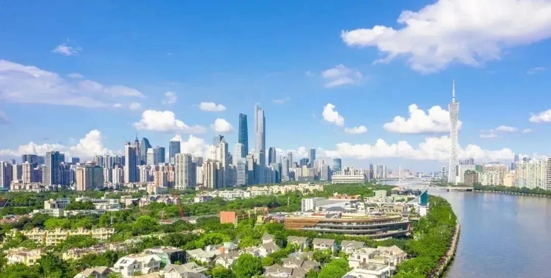 广州白云【金湖花园】 全新一期—天岚97-167㎡低密板式洋房， *山湖资源