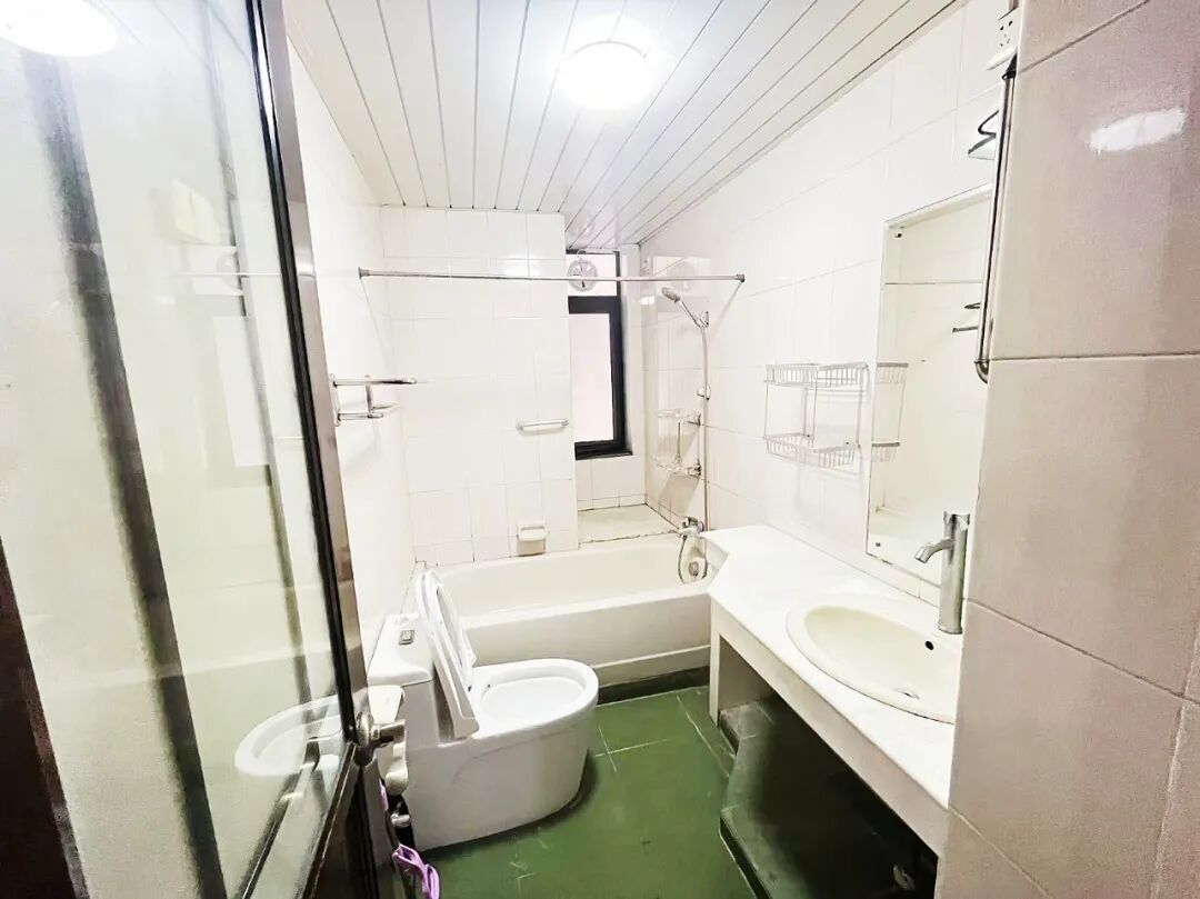 天河北总价1200万三房 |  金海花园，117平三房，近地铁、急售！