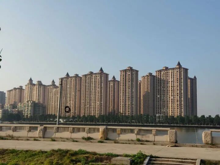 番禺珠江铂世湾喊涨价：全线产品预涨3%