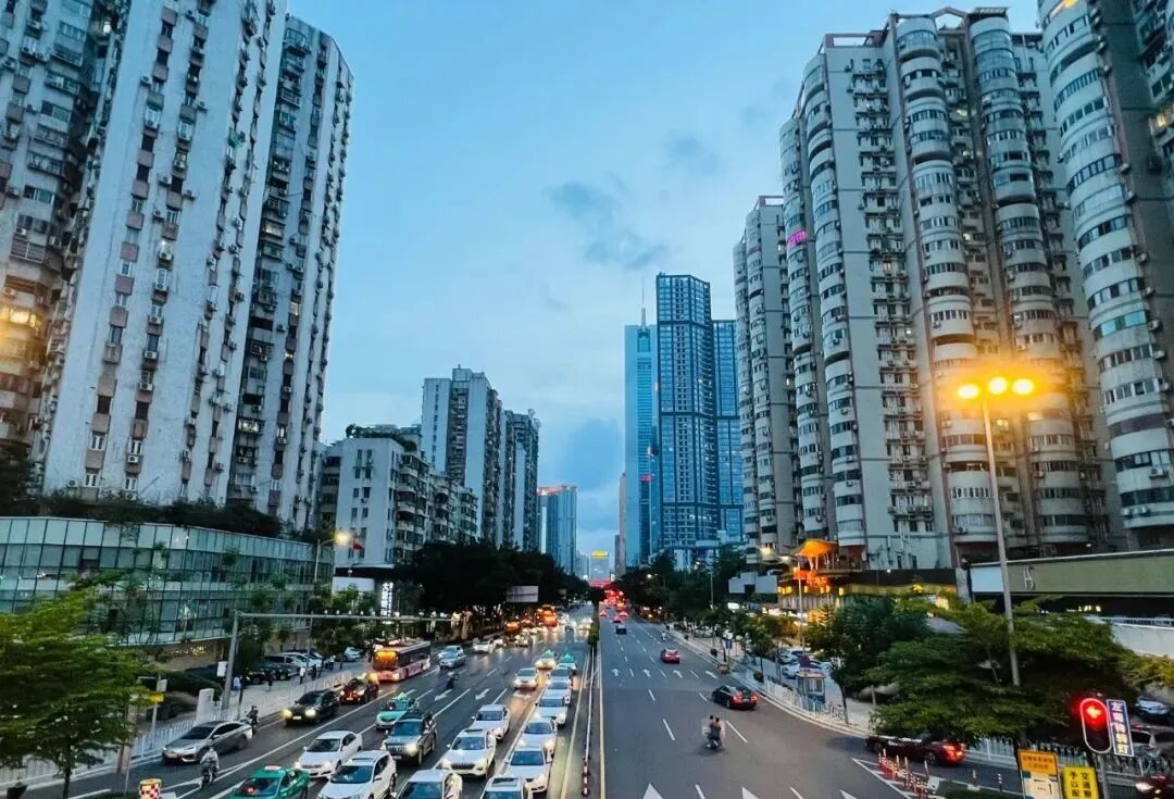 天河北二手房龙口西学位房，芳草园PK协和新世界