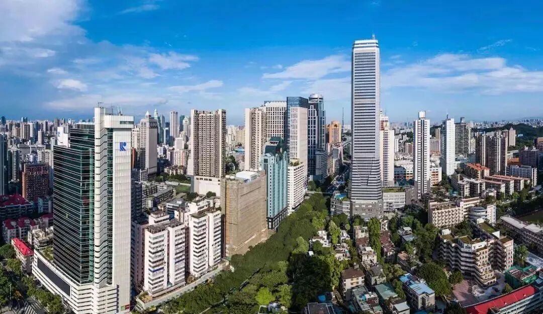 广州豪宅爆发年，认准越秀全新盘淘金半山御庭!