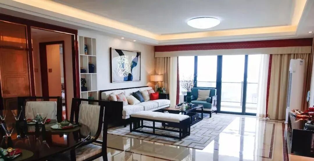 广州豪宅爆发年，认准越秀全新盘淘金半山御庭!