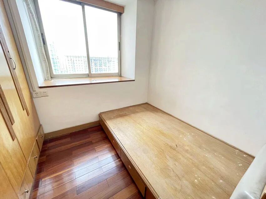 天河北总价868万四房 |  华天国际广场，120平四房，双地铁 、业主诚心出售