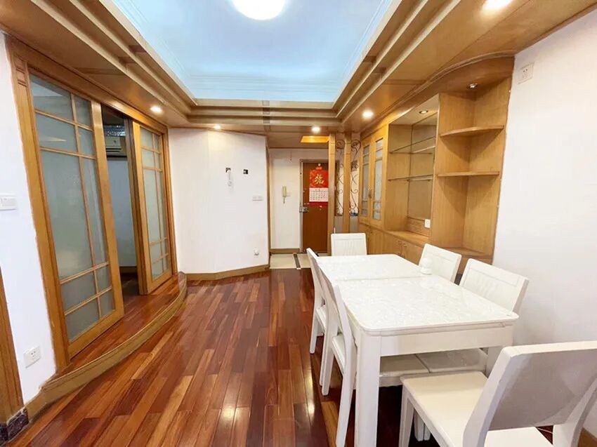 天河北总价868万四房 |  华天国际广场，120平四房，双地铁 、业主诚心出售