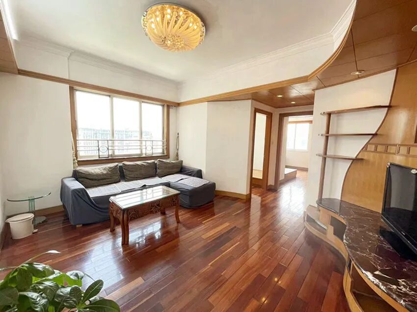 天河北总价868万四房 |  华天国际广场，120平四房，双地铁 、业主诚心出售