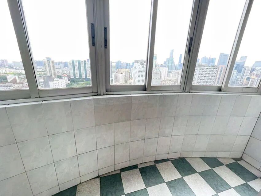 天河北总价868万四房 |  华天国际广场，120平四房，双地铁 、业主诚心出售