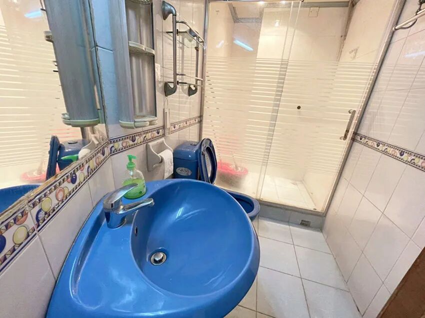 天河北总价868万四房 |  华天国际广场，120平四房，双地铁 、业主诚心出售