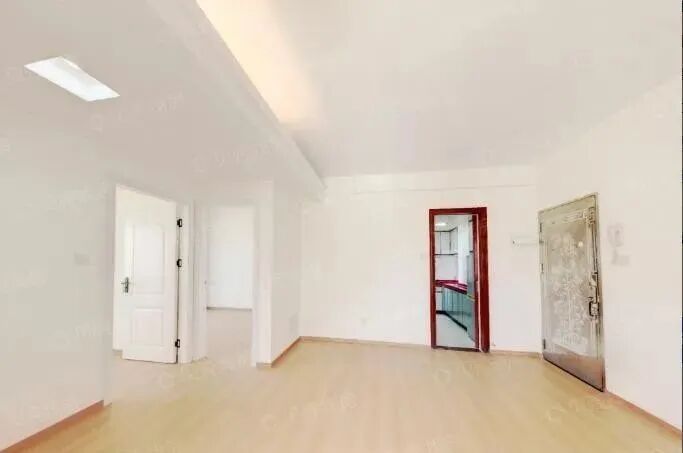 天河北二手房源，龙口西学位，御晖苑二手房出售！