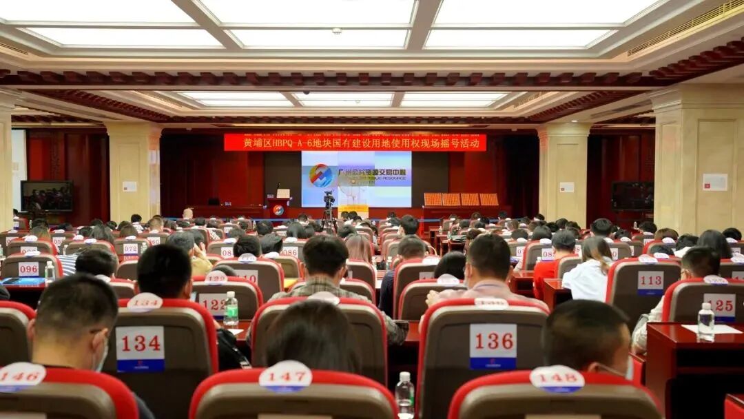 黄陂*贵地块，振业天成吹风4.7-5.3万/平！