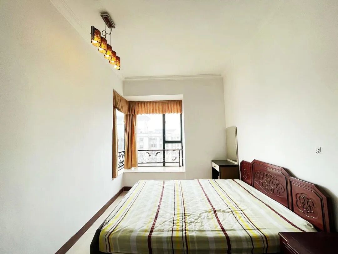 天河北总价835万两房 |  协和新世界，83平两房，花园小区、管理好