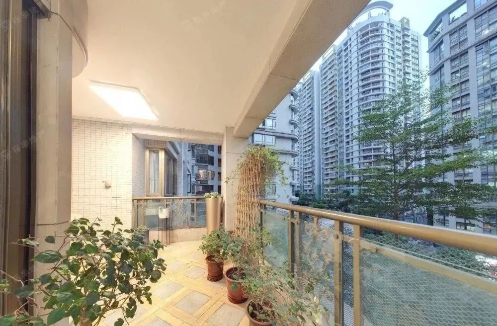 天河北二手房，富力天河华庭183m²4房，现降价150万！