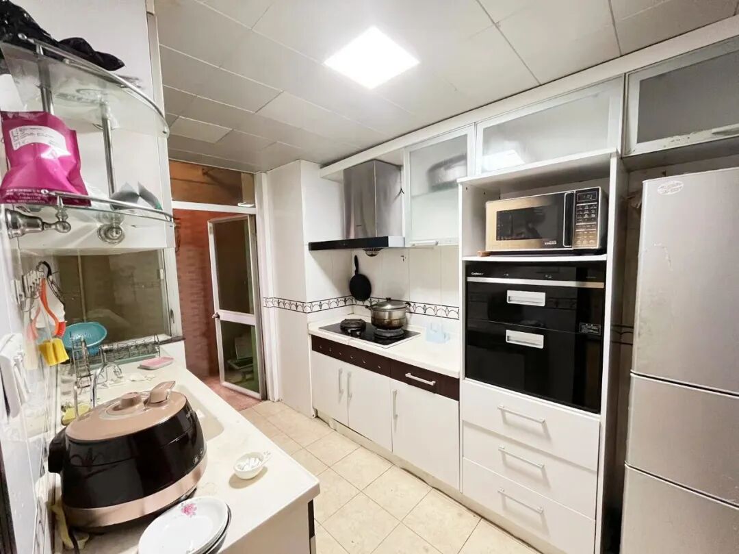 天河北总价1258万四房 | 华标广场，165平三房，无抵押、急售！