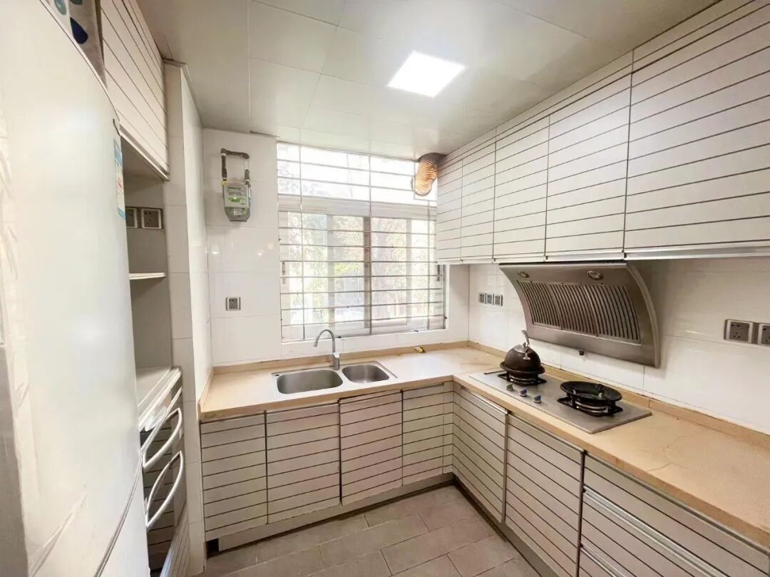 天河北总价750万 | 德荣小区，117平，花园小区、安静南向、业主急售！