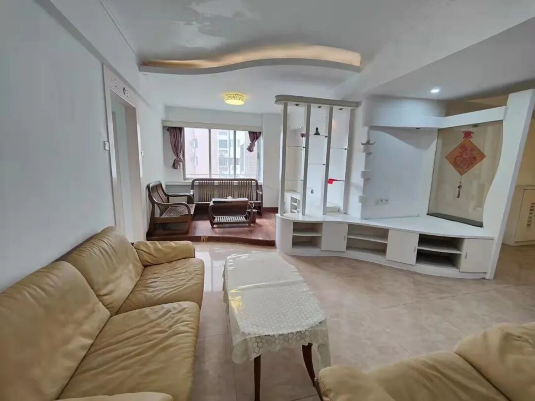 天河北总价900万三房 | 华天国际广场，118平大三房，可改四房、诚心出售