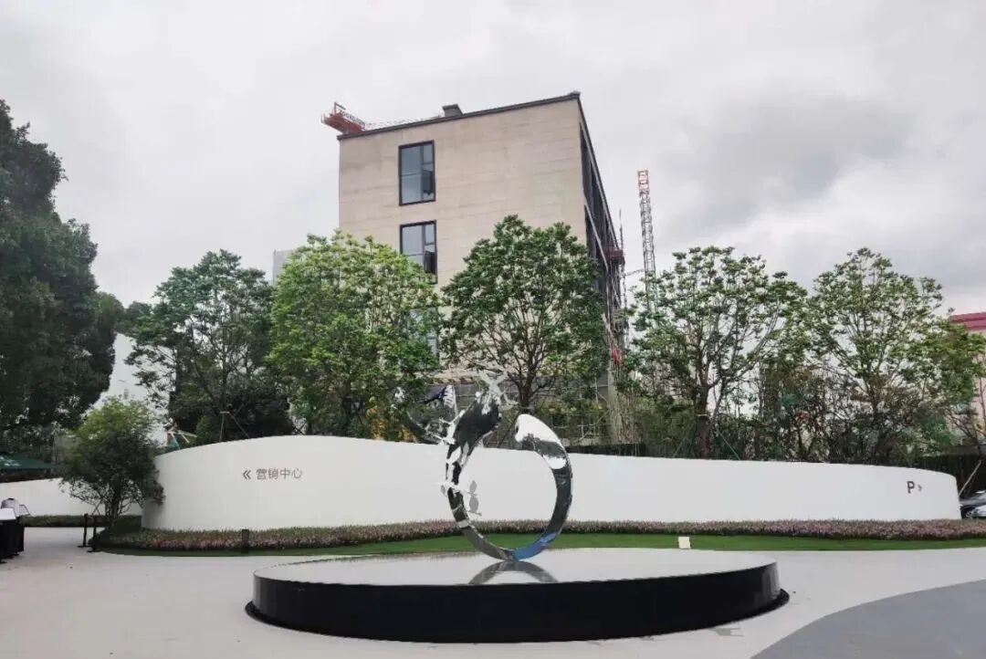 天河黄埔交界处，珠江花城 v.s 五矿招商鹭山府