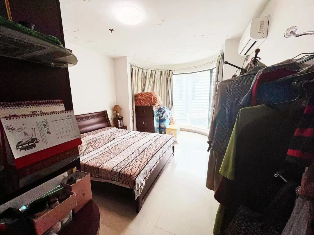 天河北总价1230万三房 | 金碧翡翠华庭，128平三房，无抵押、急售！