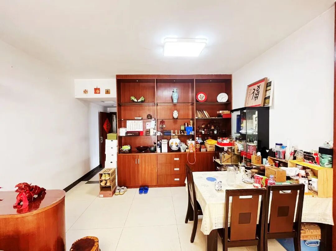 天河北总价1230万三房 | 金碧翡翠华庭，128平三房，无抵押、急售！