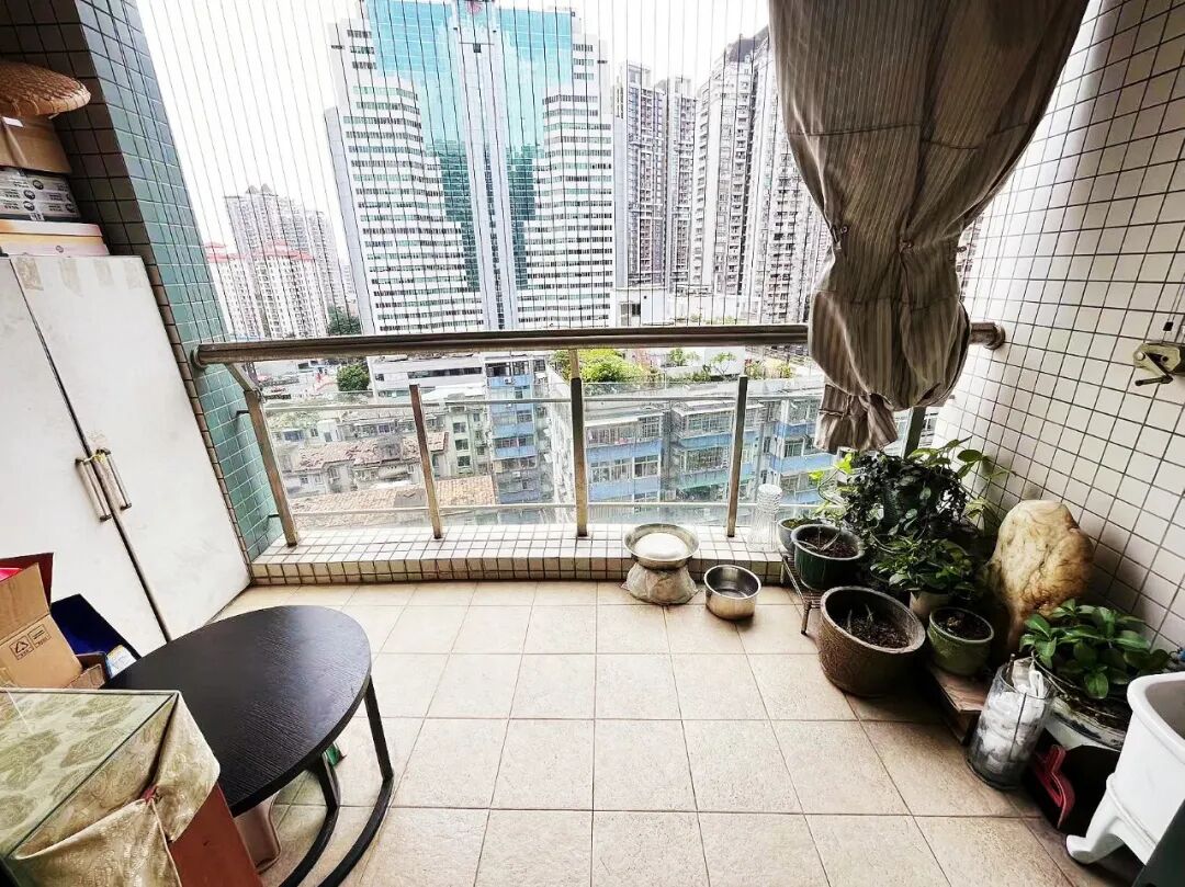 天河北总价1230万三房 | 金碧翡翠华庭，128平三房，无抵押、急售！