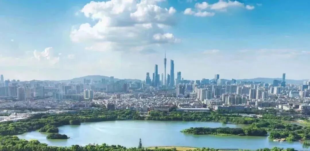 海珠小高层豪宅，保利湖光悦色值得买吗？