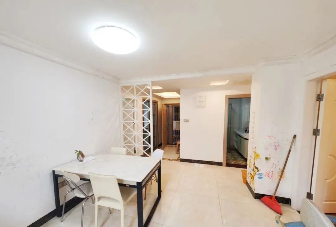 天河北二手房【龙口花苑】116平，总价970万！