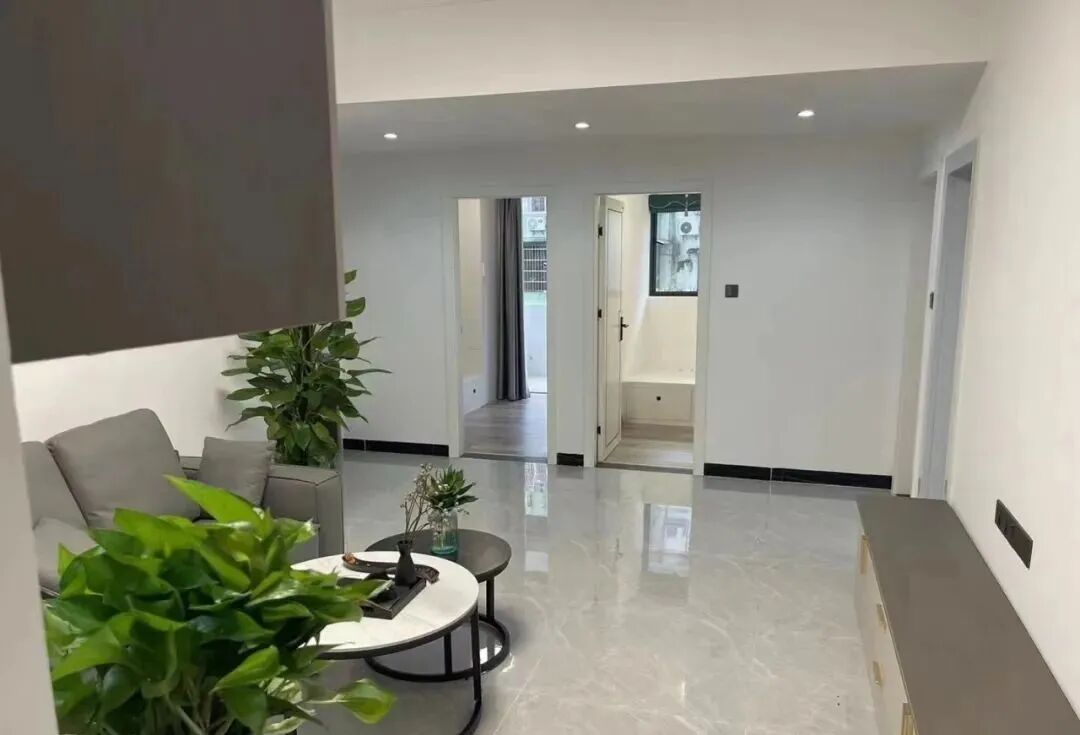 天河北刚需二手房，光华大厦南向3房，华阳小学学位房！