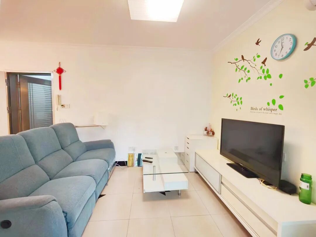 天河北总价548万 | 金海花园，65平，厅出阳台、安静望花园、业主急售！