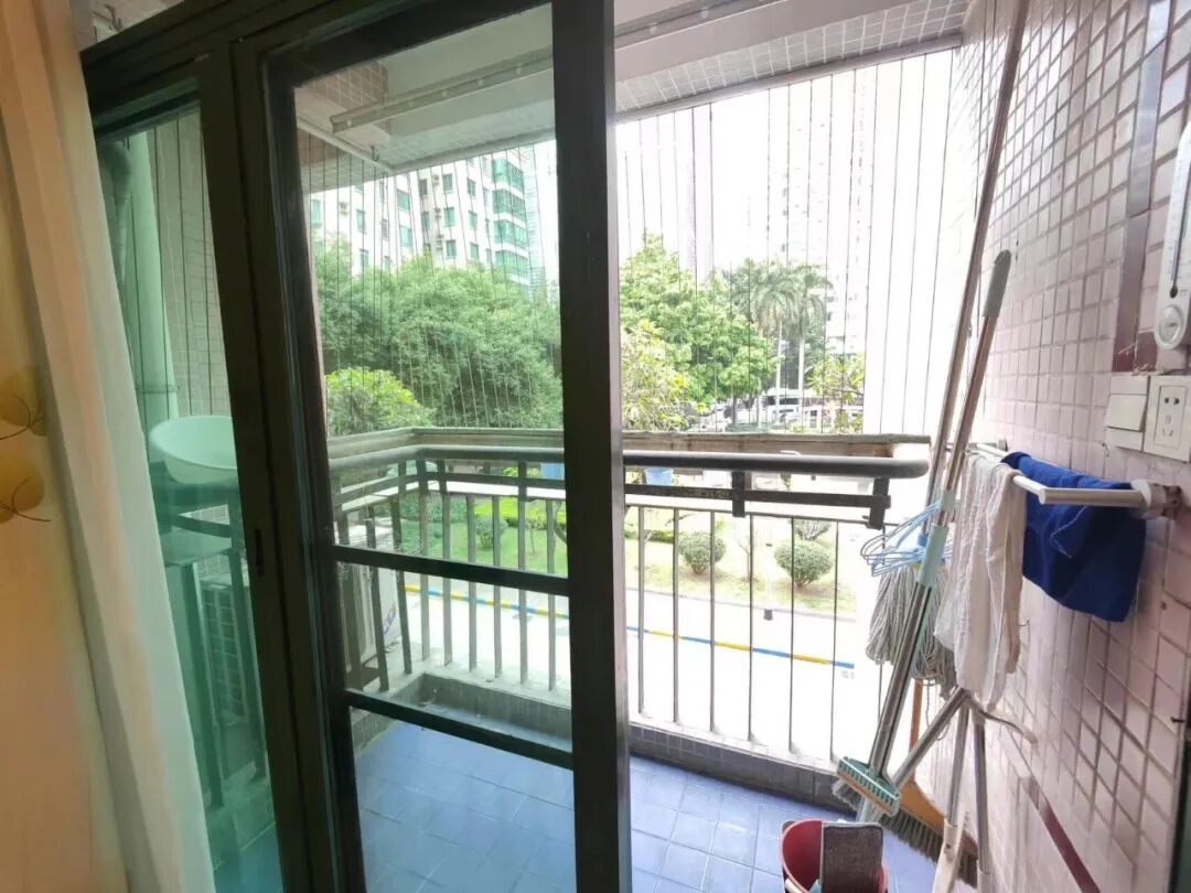 天河北总价548万 | 金海花园，65平，厅出阳台、安静望花园、业主急售！